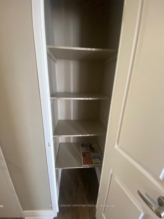 5 Shady Golfway, Unit 1610 thumbnail 15