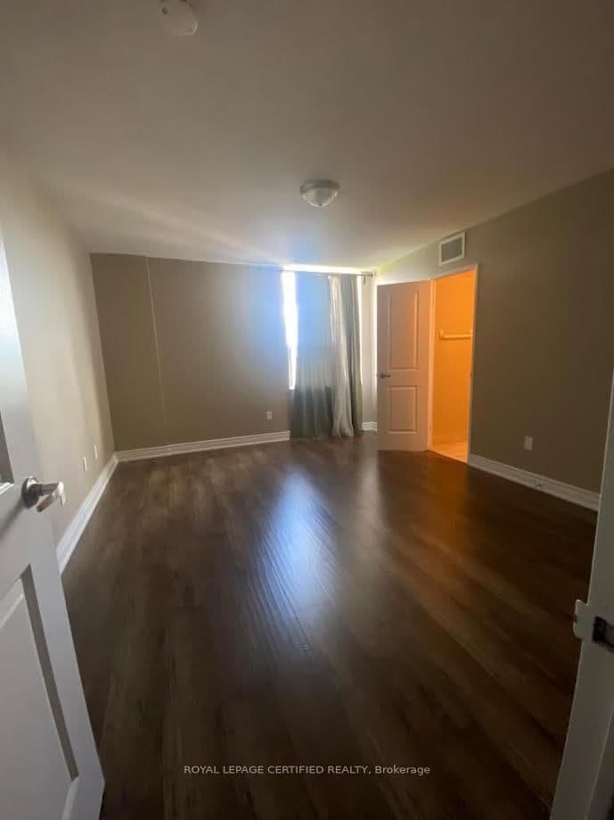 5 Shady Golfway, Unit 1610 thumbnail 9