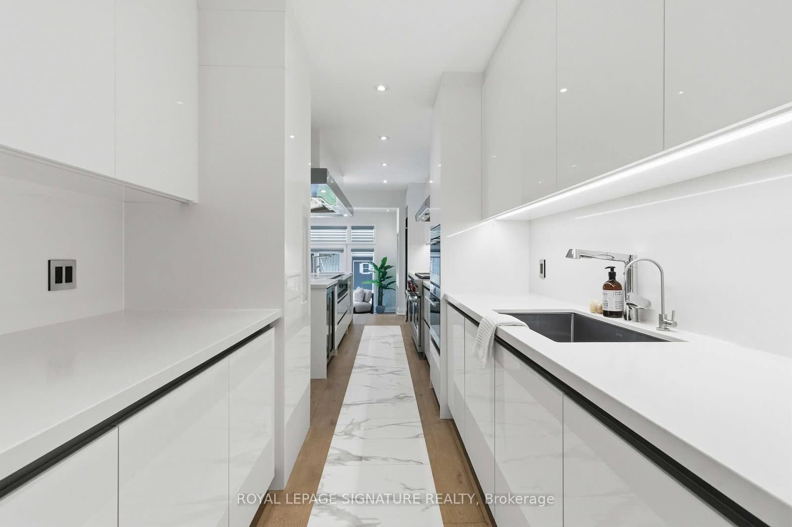 204 Richview Avenue thumbnail 8