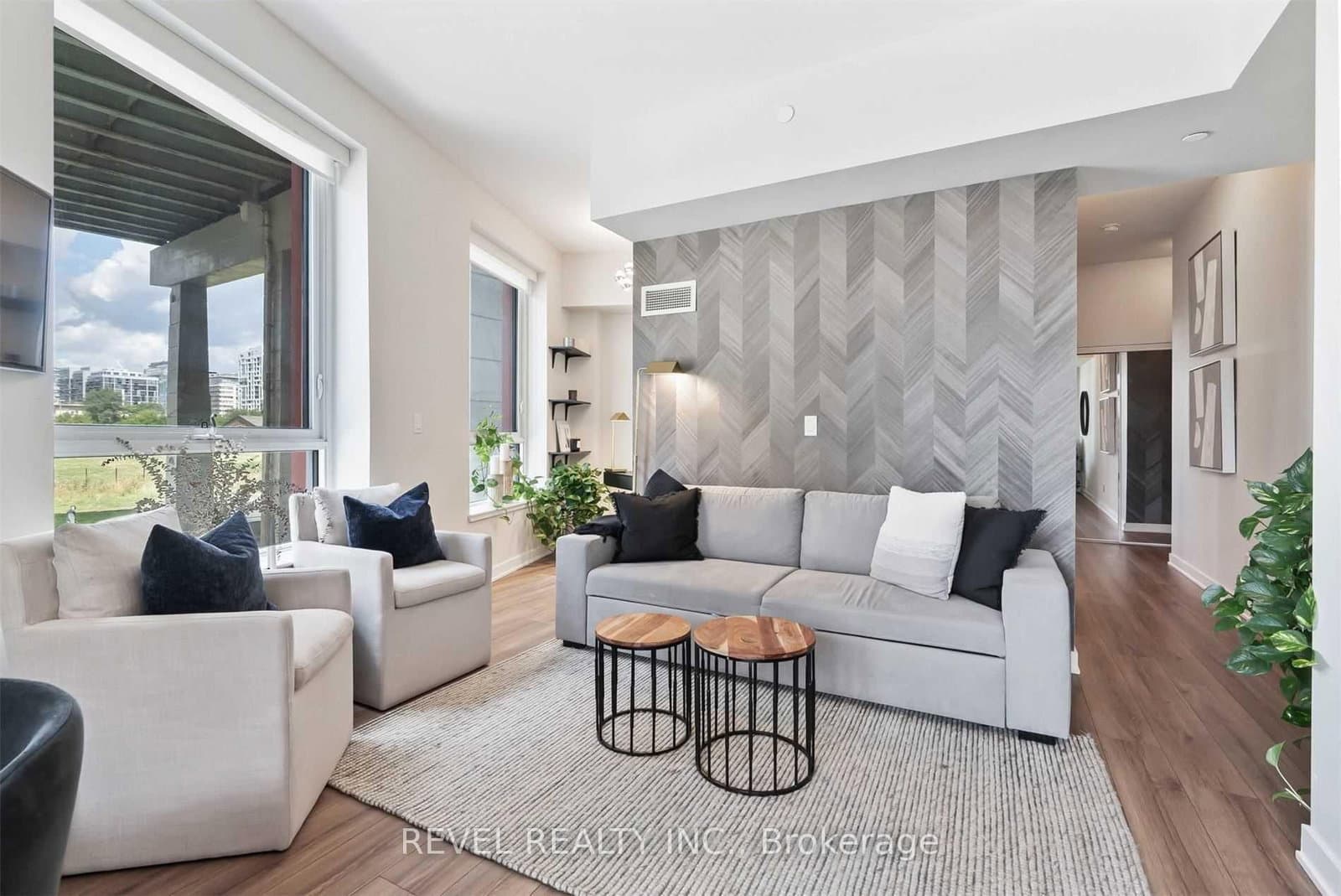 50 Bruyeres Mews, Unit 215 - Image 1