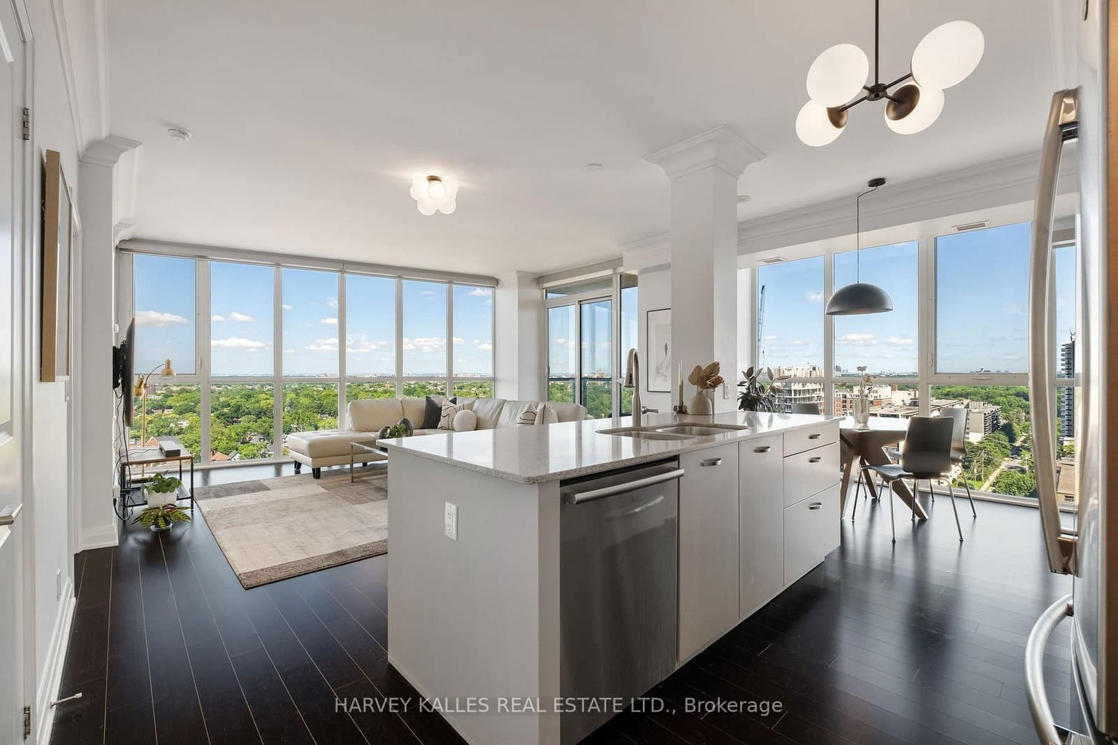 530 St Clair Avenue W, Unit 1602 thumbnail 2