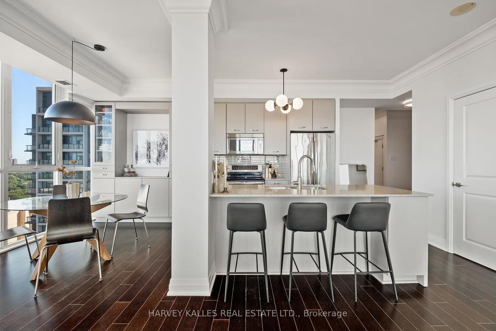 530 St Clair Avenue W, Unit 1602 thumbnail 6