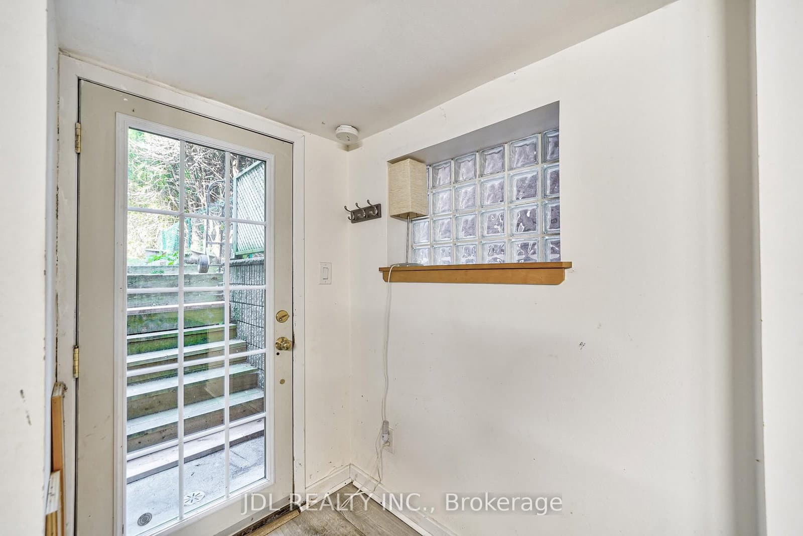 150 Banff Road, Unit Bsmt thumbnail 10