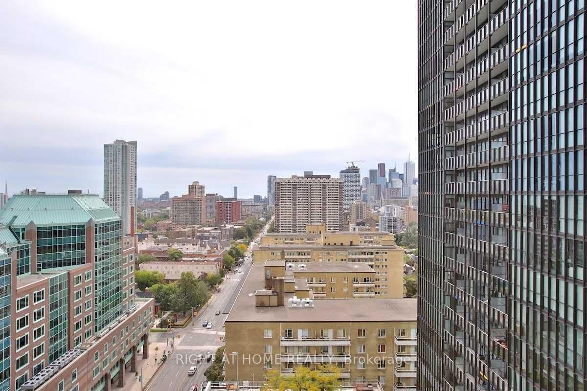 110 Charles Street E, Unit 1903 thumbnail 24