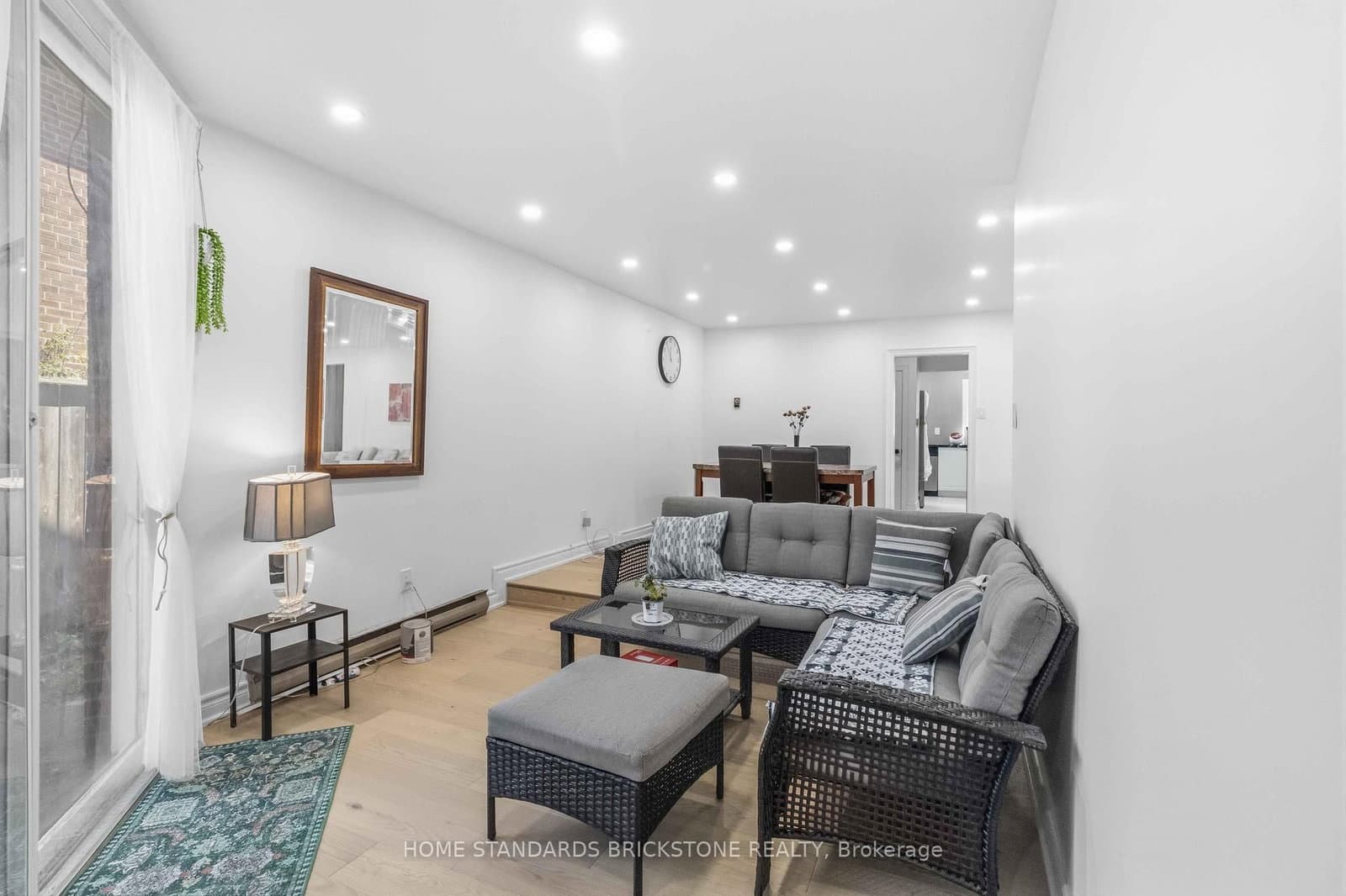 220 Torresdale Avenue thumbnail 6