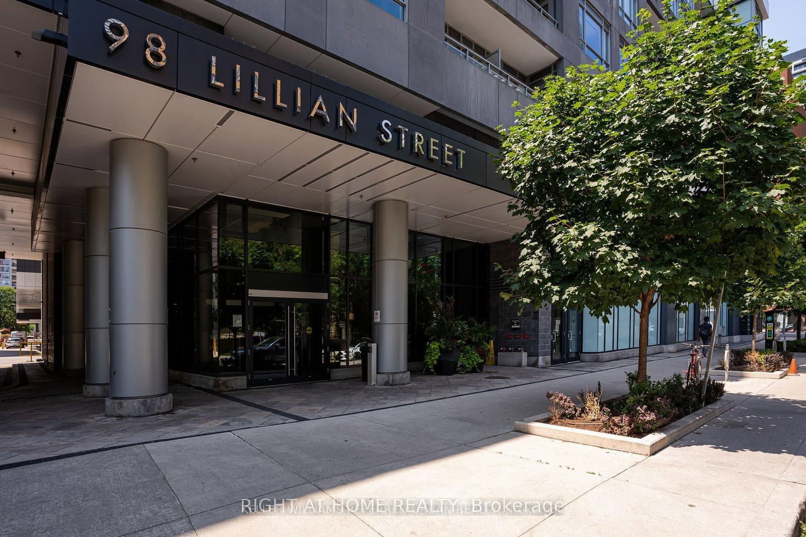 98 Lillian Street, Unit # 916 - Image 1