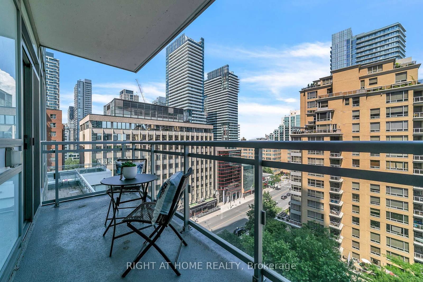 98 Lillian Street, Unit # 916 thumbnail 22