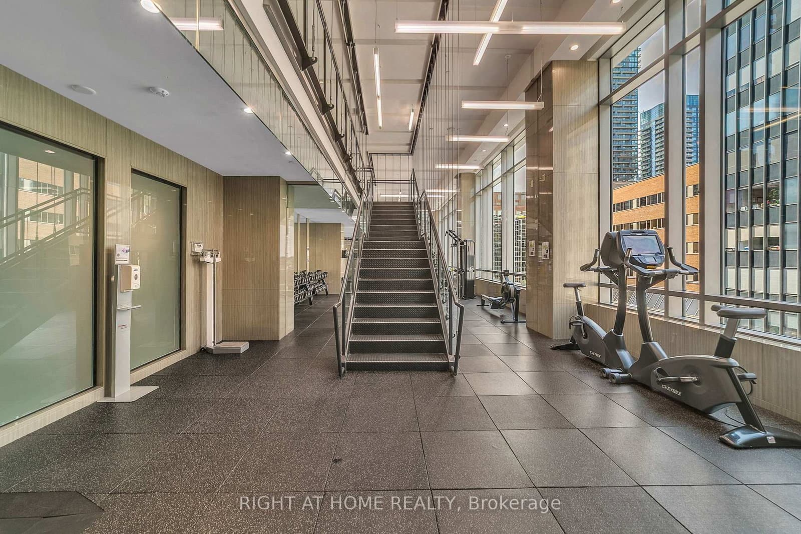 98 Lillian Street, Unit # 916 thumbnail 25