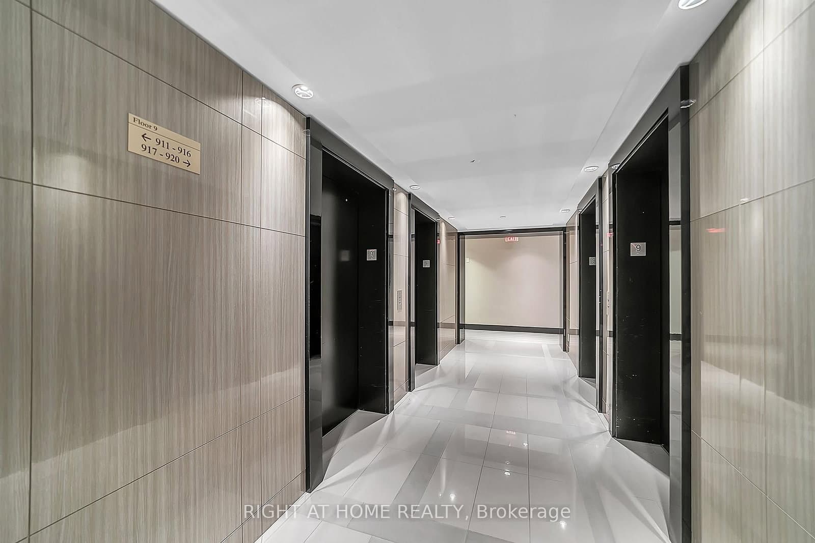 98 Lillian Street, Unit # 916 thumbnail 3