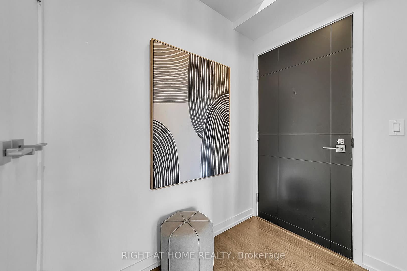 98 Lillian Street, Unit # 916 thumbnail 5