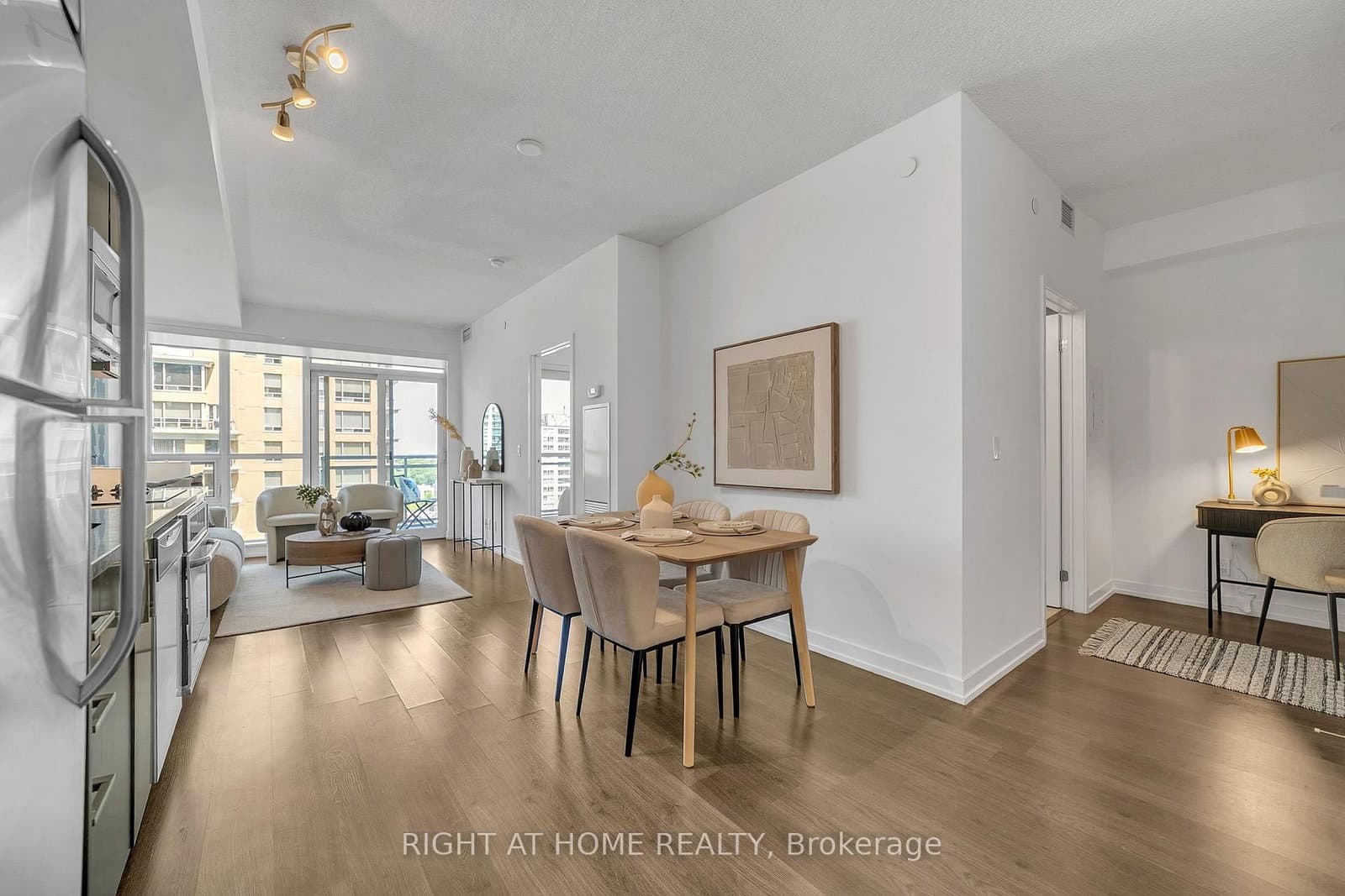98 Lillian Street, Unit # 916 thumbnail 7