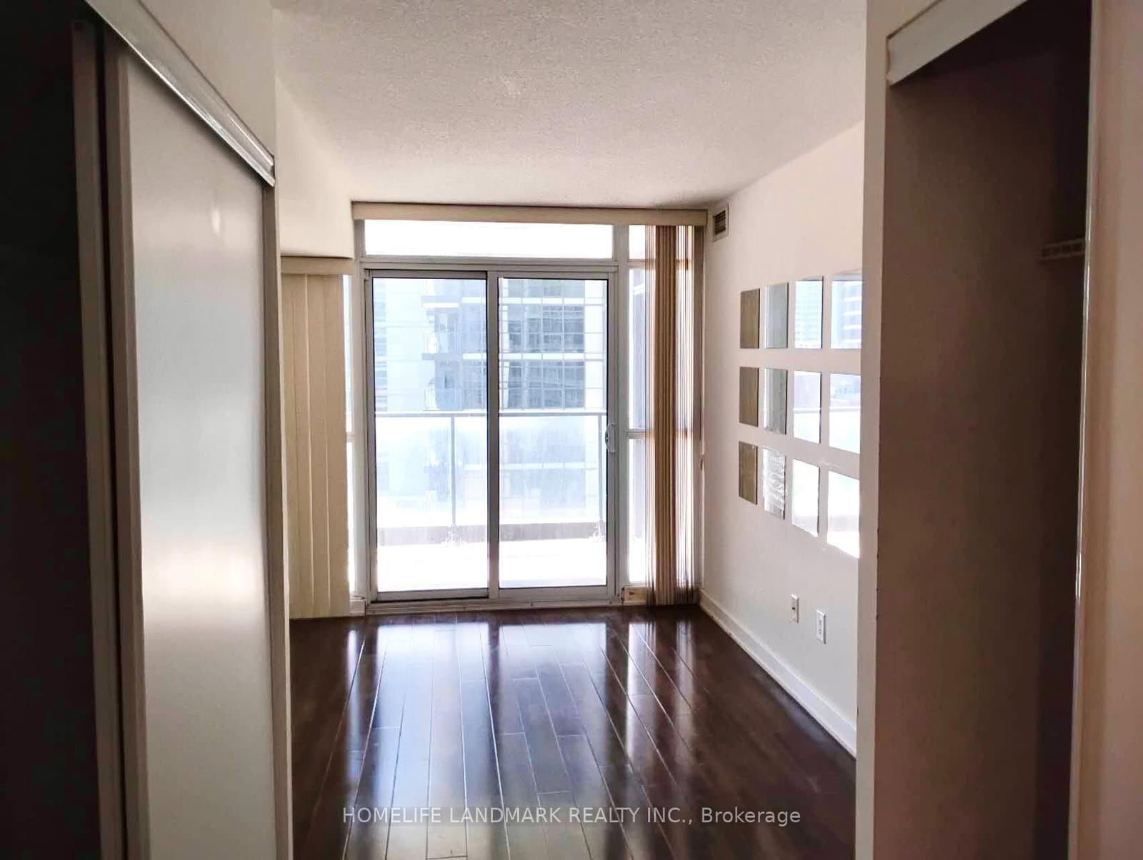 29 Singer Court, Unit 703 thumbnail 11