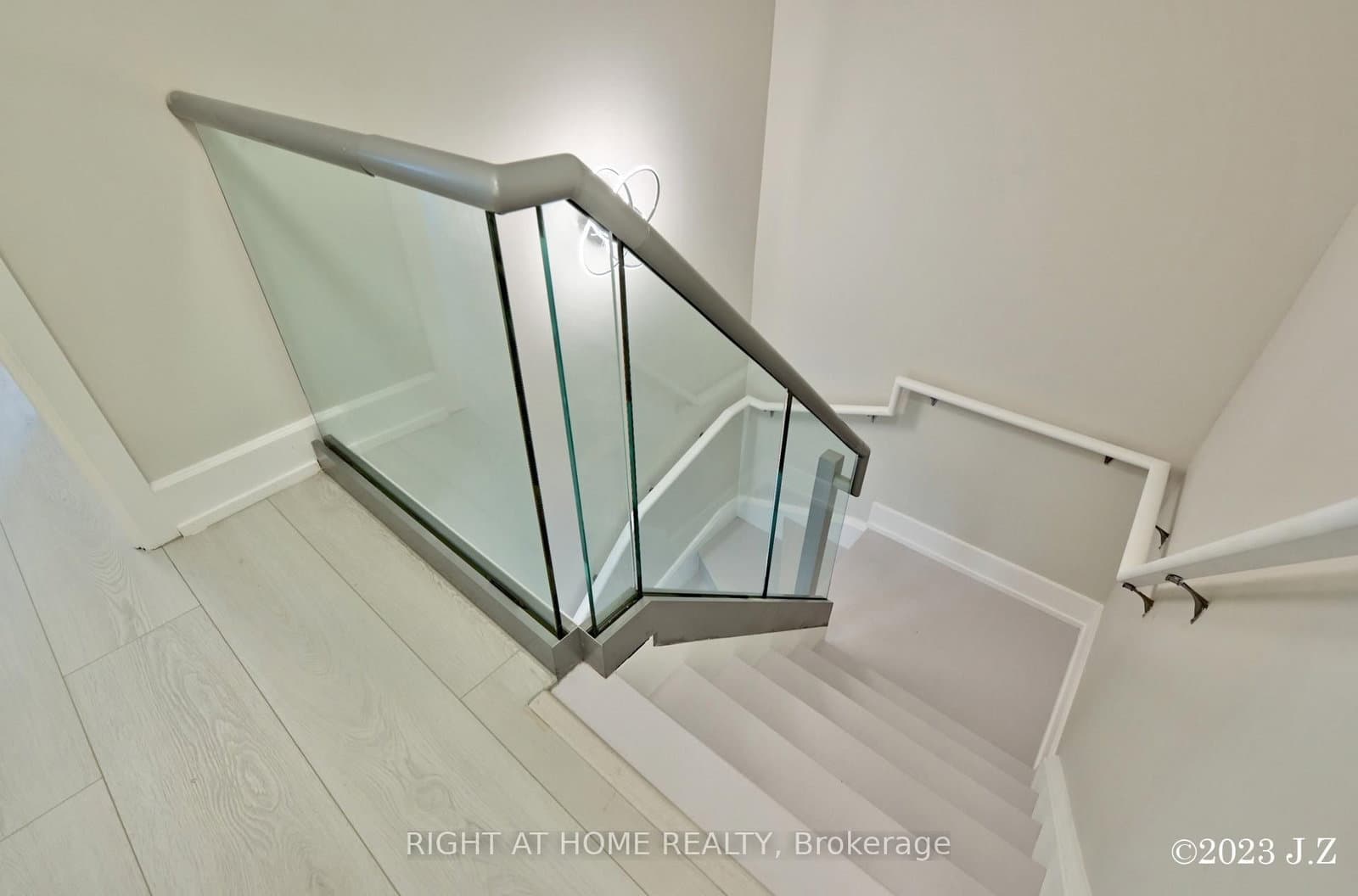 650 Sheppard Avenue E, Unit PH15 thumbnail 12