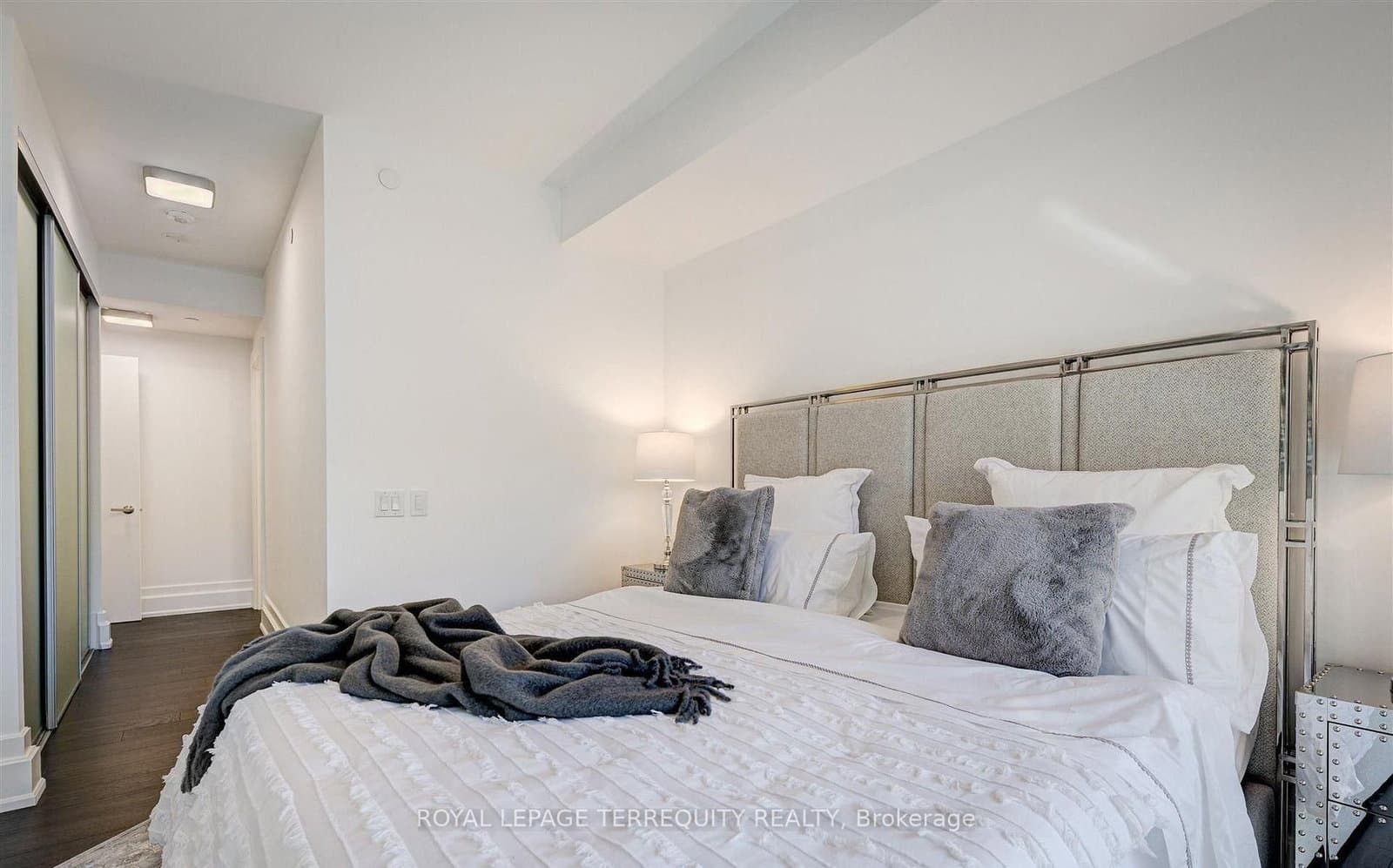 3 Southvale Drive, Unit 401 thumbnail 20