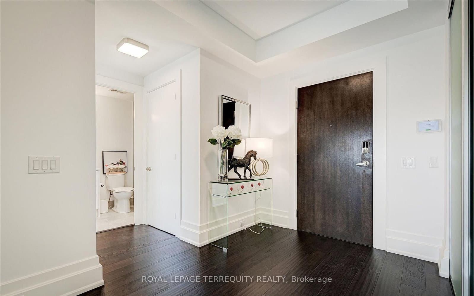 3 Southvale Drive, Unit 401 thumbnail 4