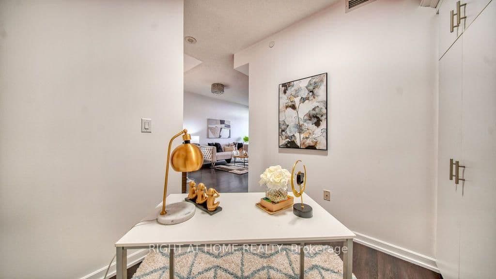 62 Forest Manor Road, Unit 1808 thumbnail 16