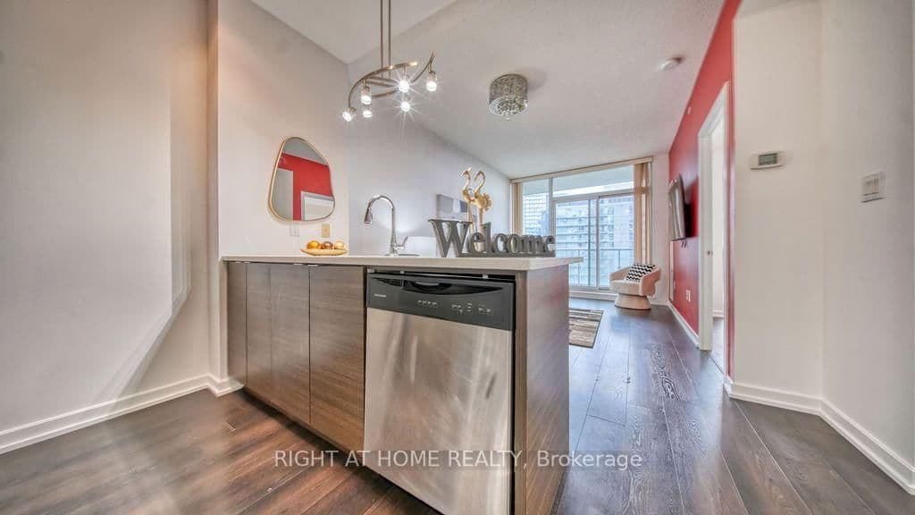 62 Forest Manor Road, Unit 1808 thumbnail 21