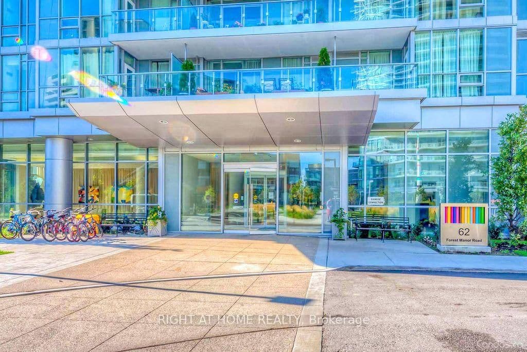 62 Forest Manor Road, Unit 1808 thumbnail 3