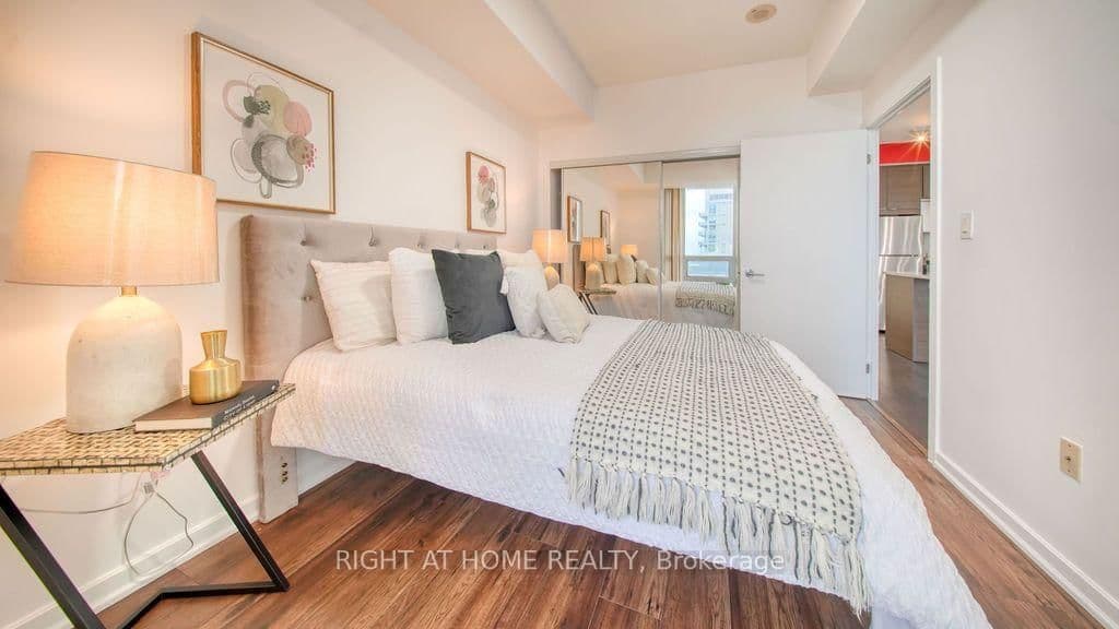 62 Forest Manor Road, Unit 1808 thumbnail 31