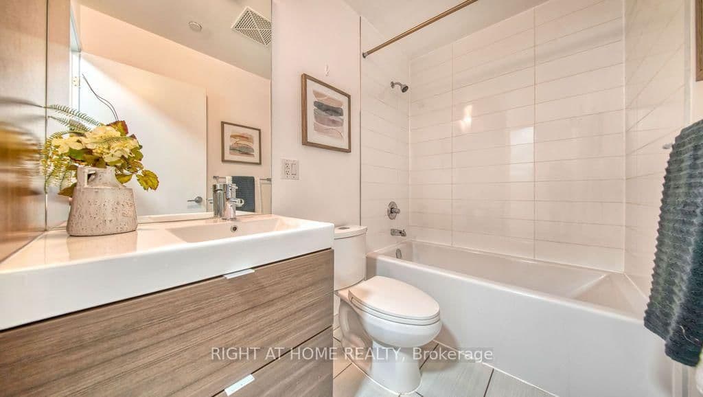 62 Forest Manor Road, Unit 1808 thumbnail 35