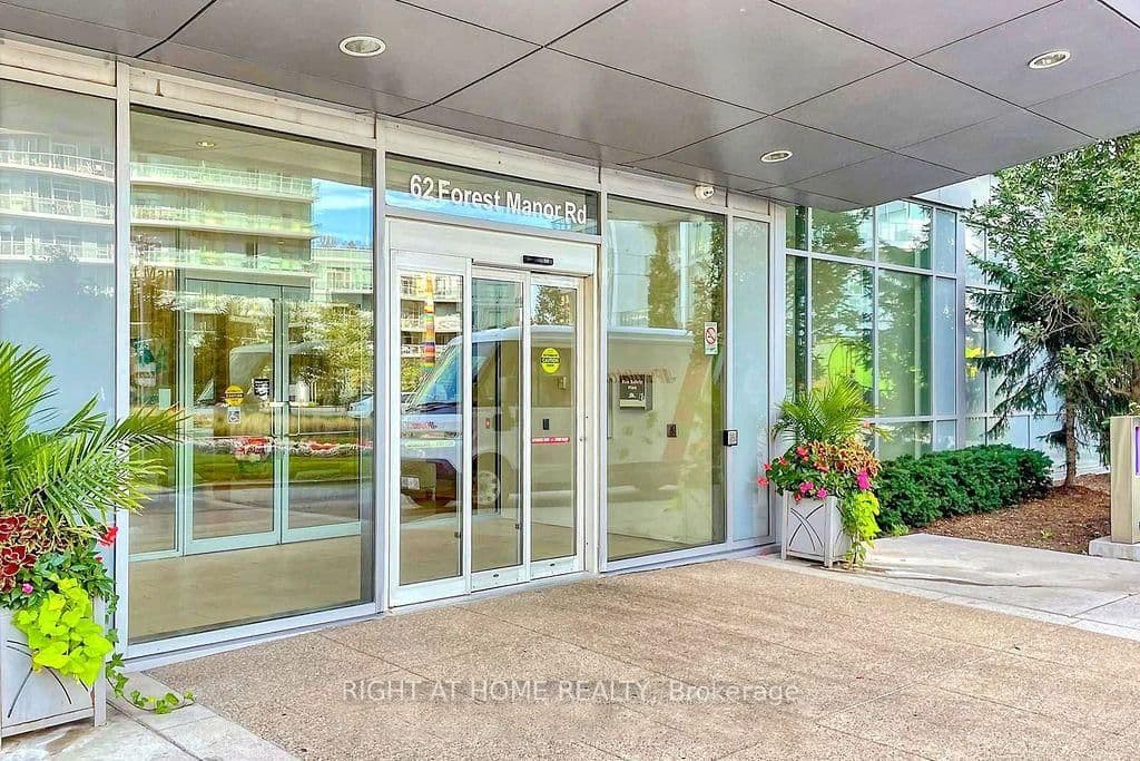62 Forest Manor Road, Unit 1808 thumbnail 5