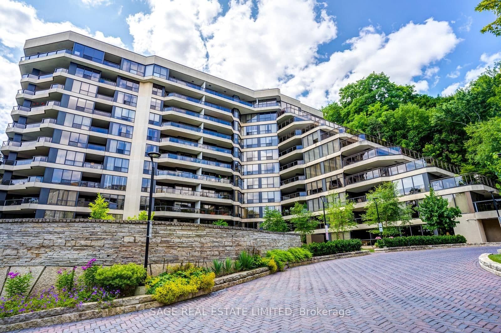 3900 Yonge Street, Unit 408 thumbnail 2