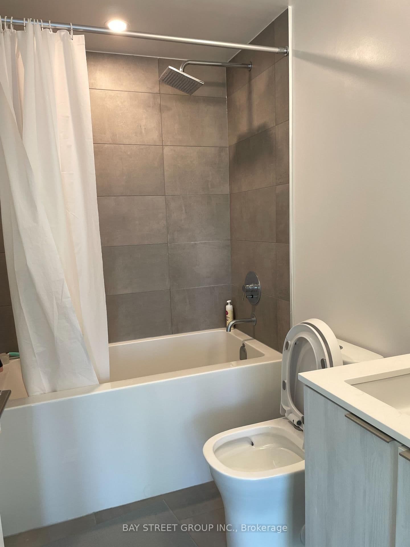 8 Wellesley Street W, Unit 4009 thumbnail 13