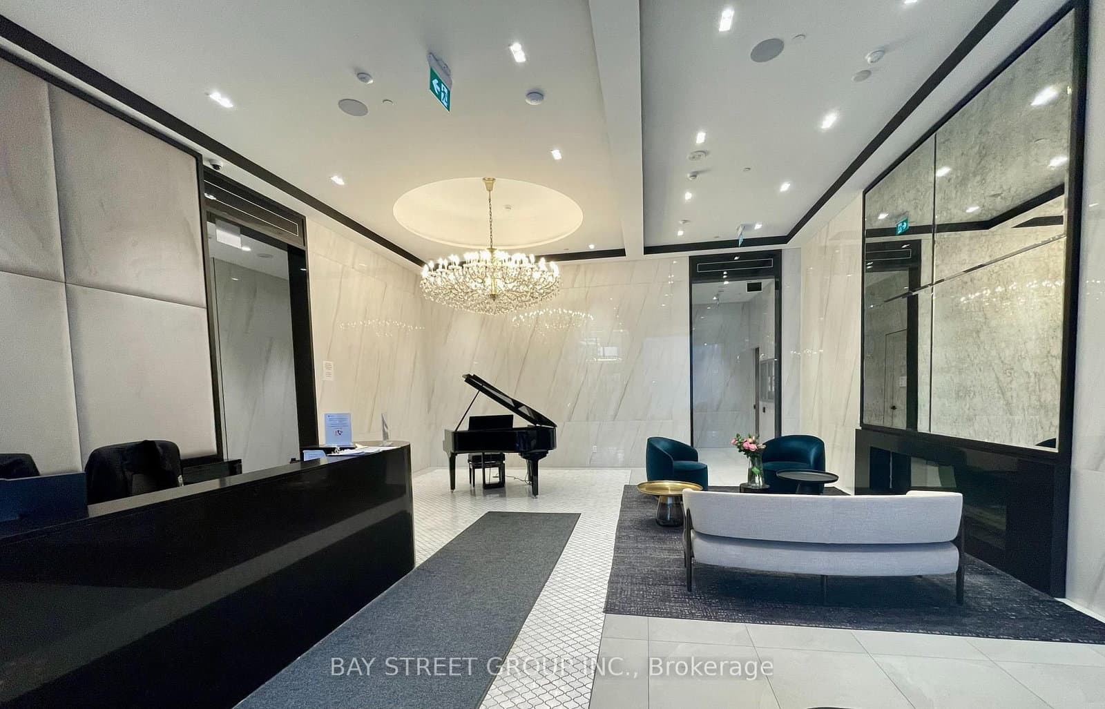 8 Wellesley Street W, Unit 4009 thumbnail 5