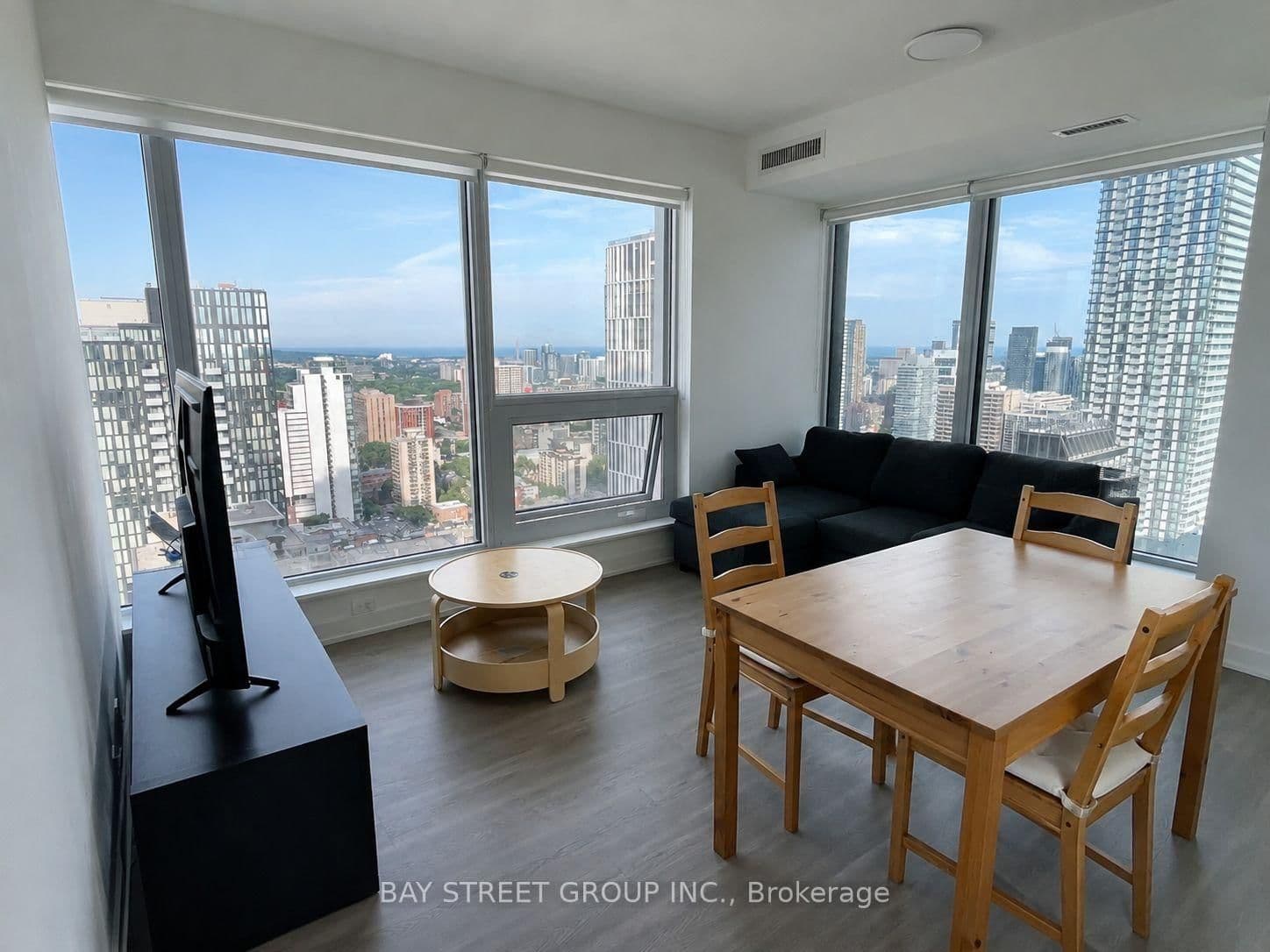 8 Wellesley Street W, Unit 4009 thumbnail 8