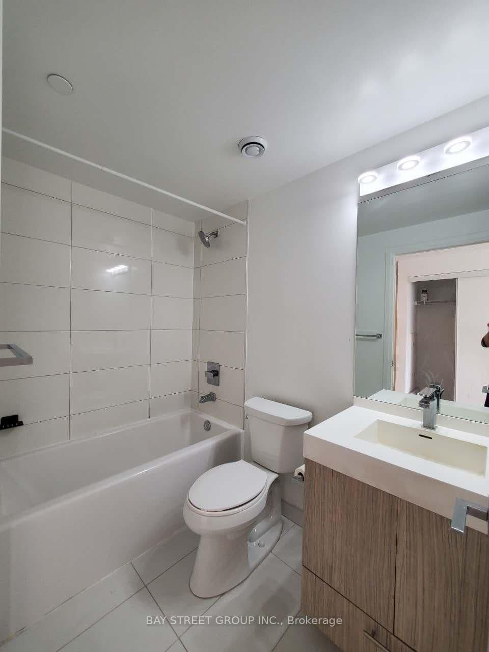 251 Jarvis Street, Unit 306 thumbnail 9