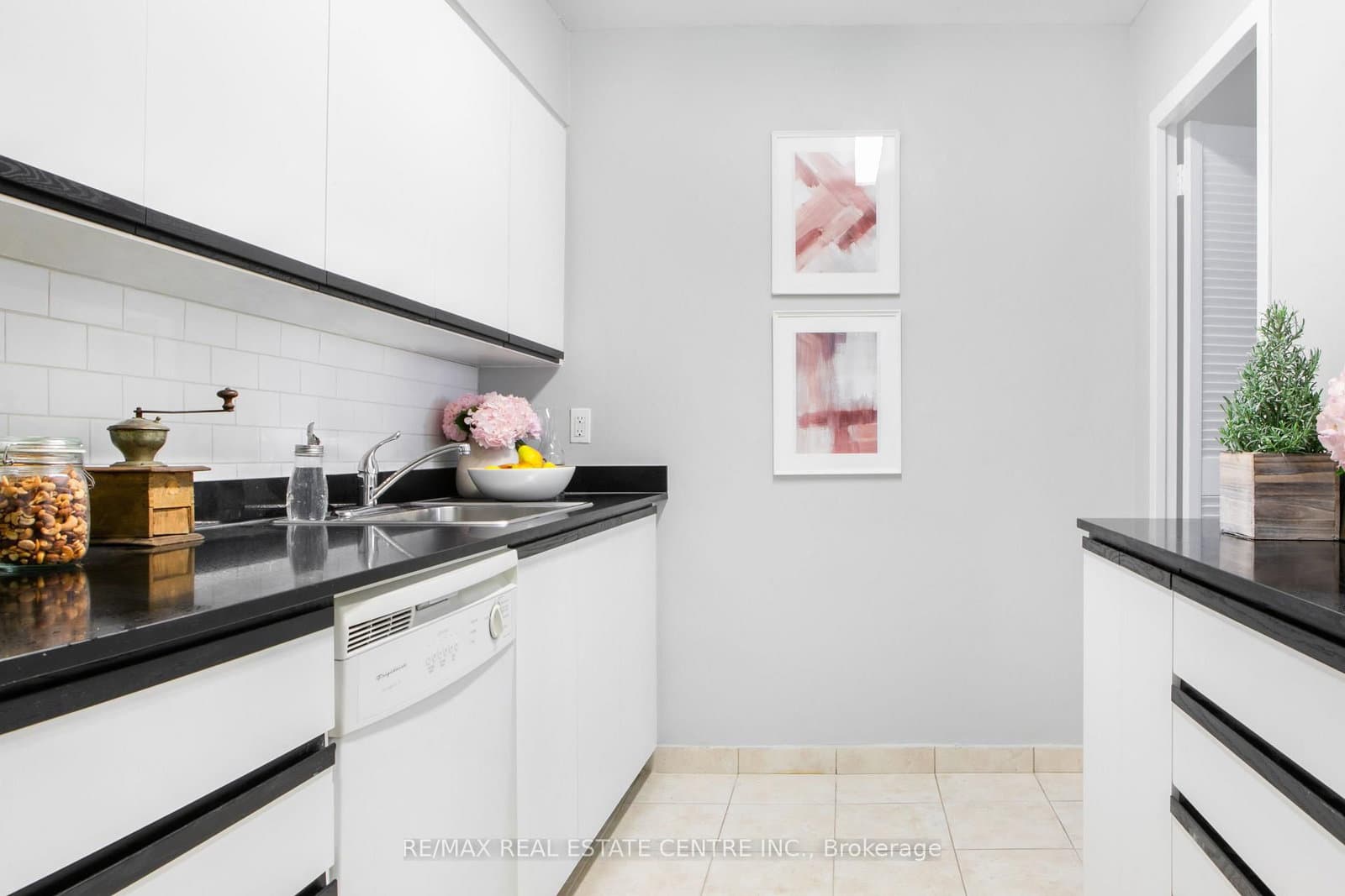 100 Graydon Hall Drive, Unit 509 thumbnail 13