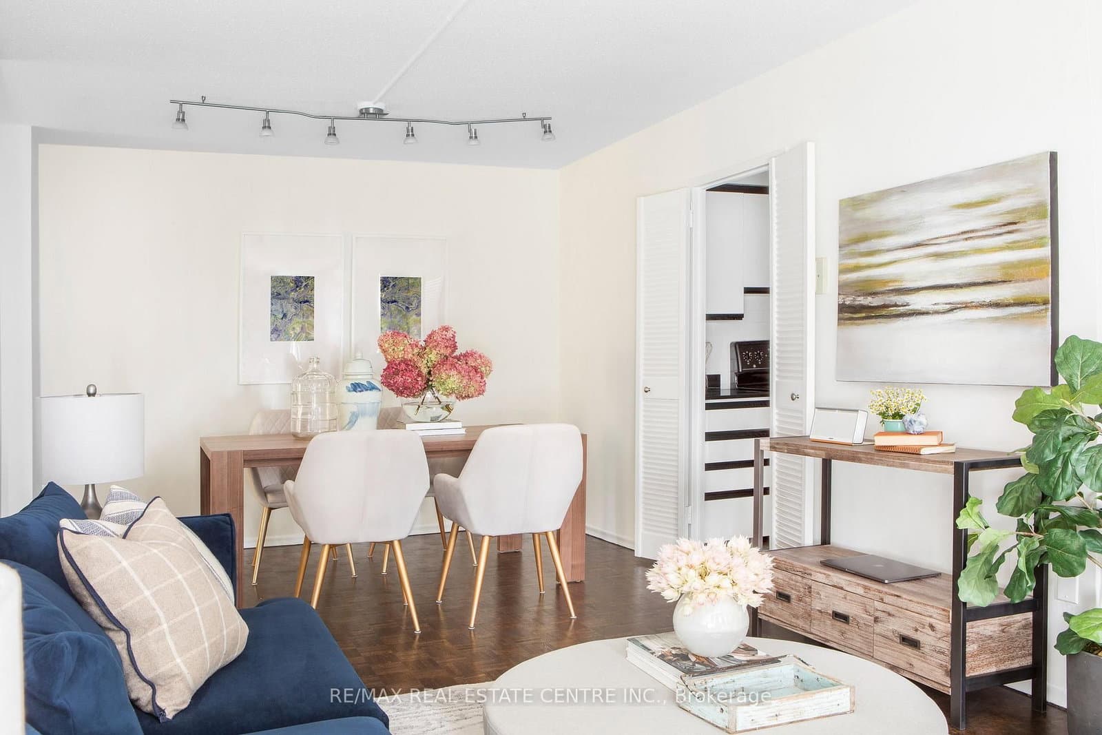 150 Graydon Hall Drive, Unit 1401 thumbnail 7