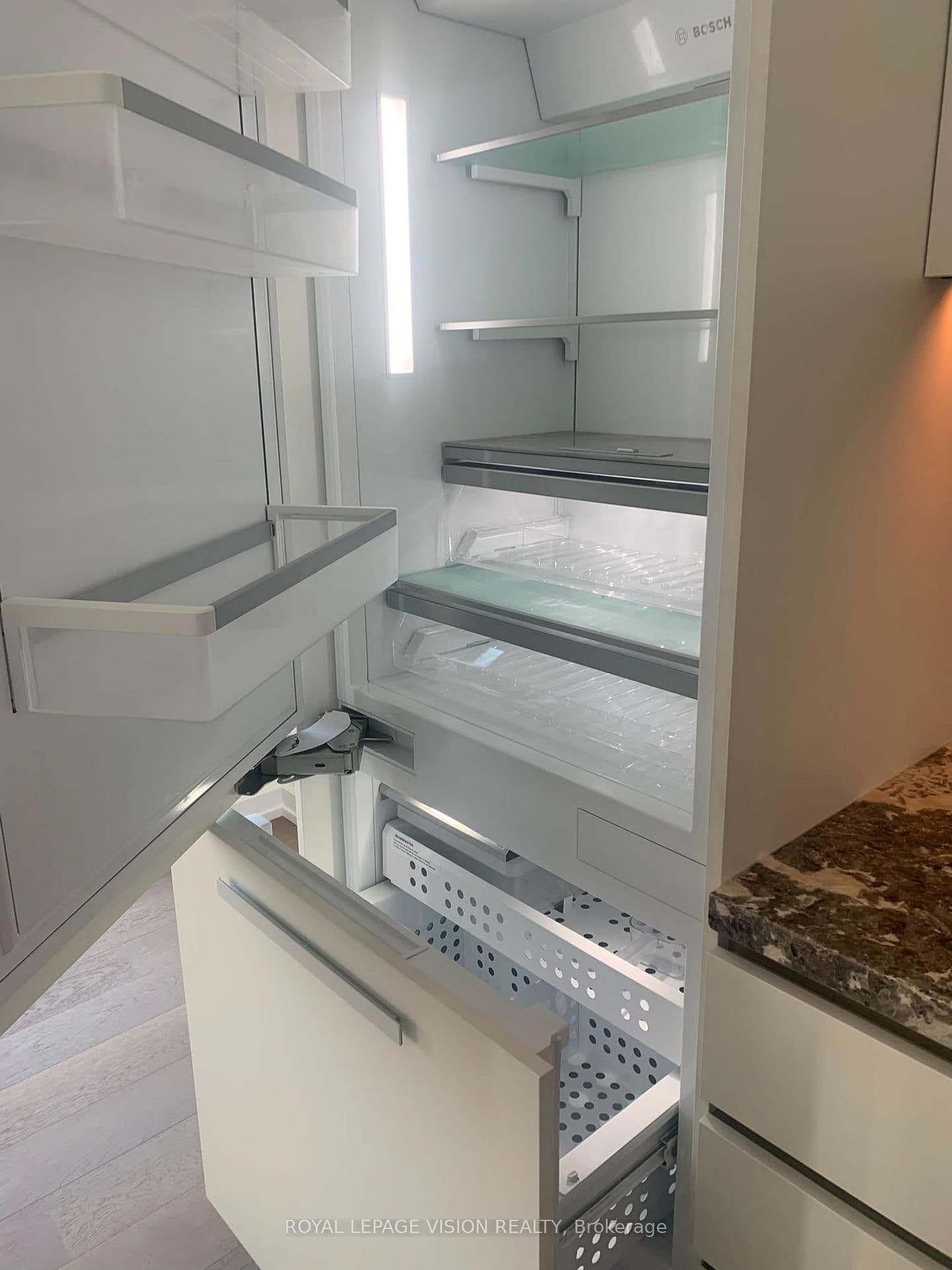 1315 Bay Street, Unit 1501 thumbnail 17