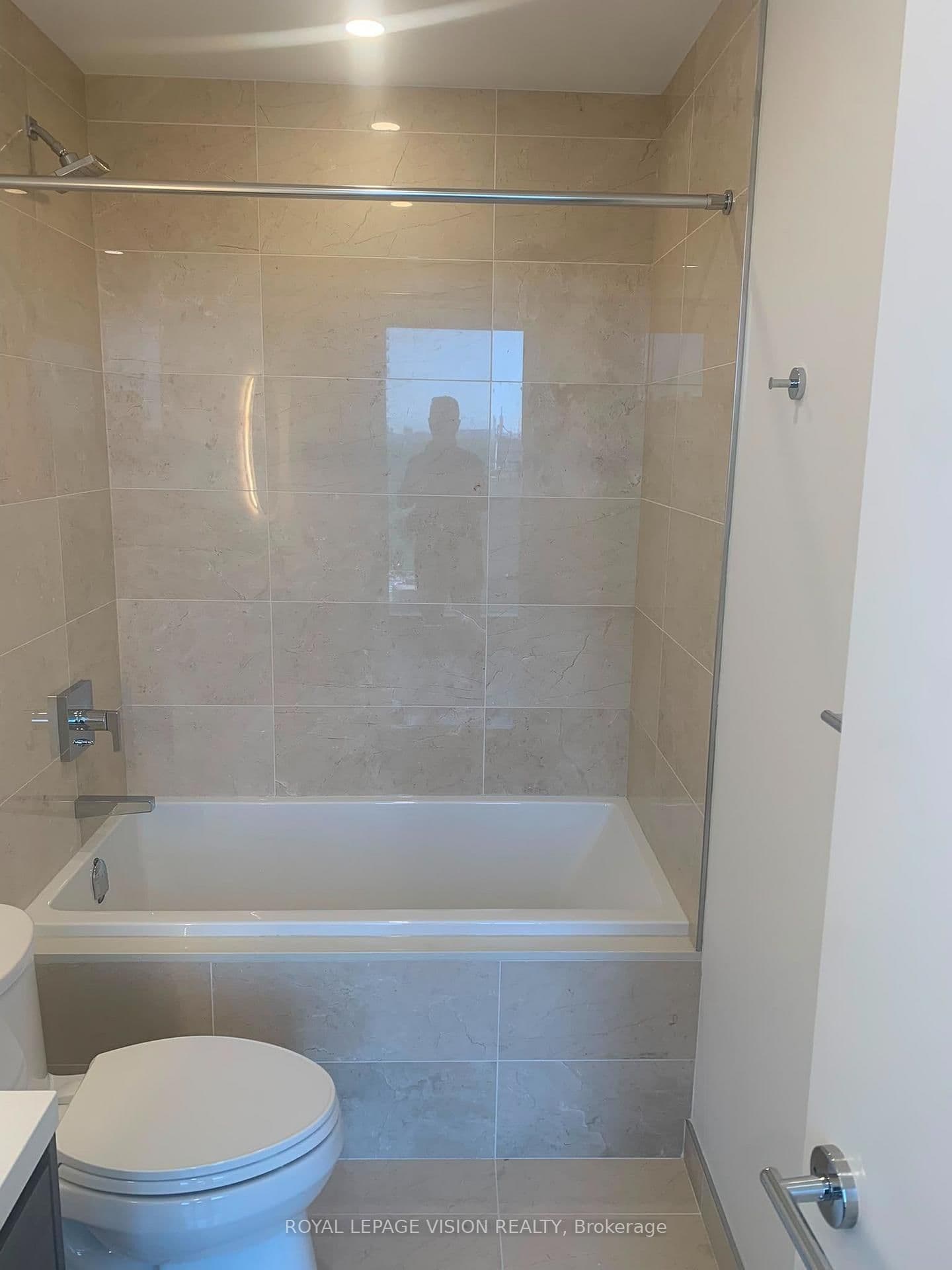 1315 Bay Street, Unit 1501 thumbnail 19