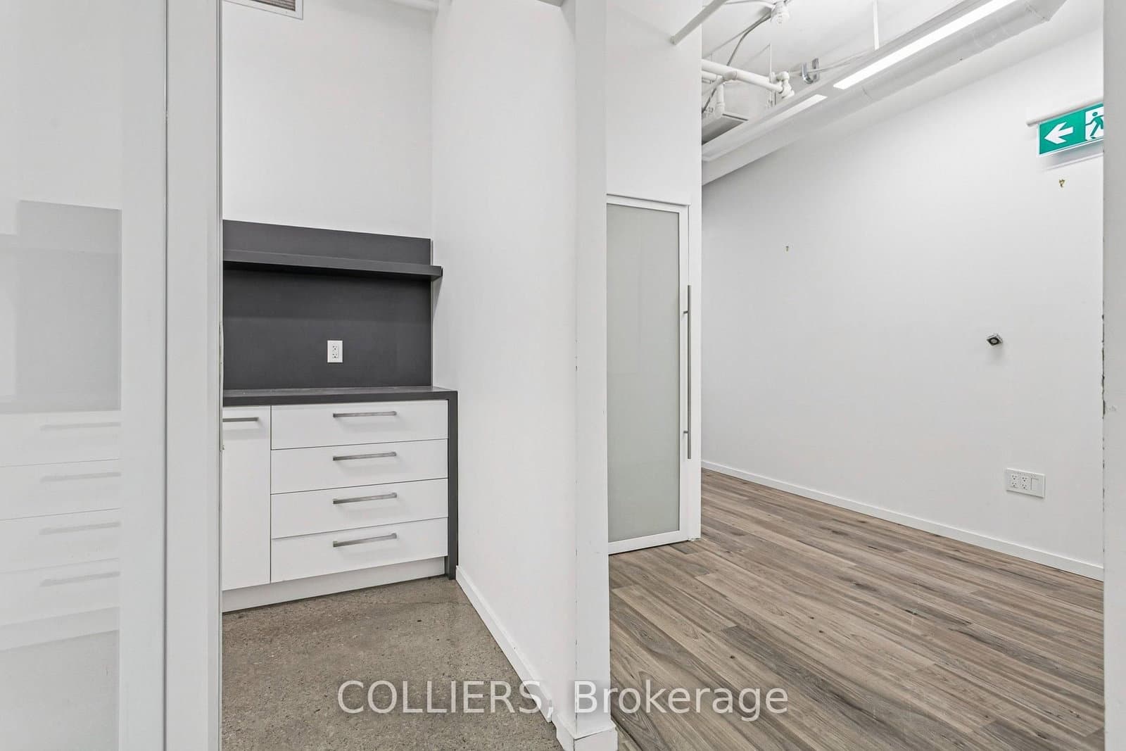 150 Bloor Street W, Unit M103 thumbnail 4