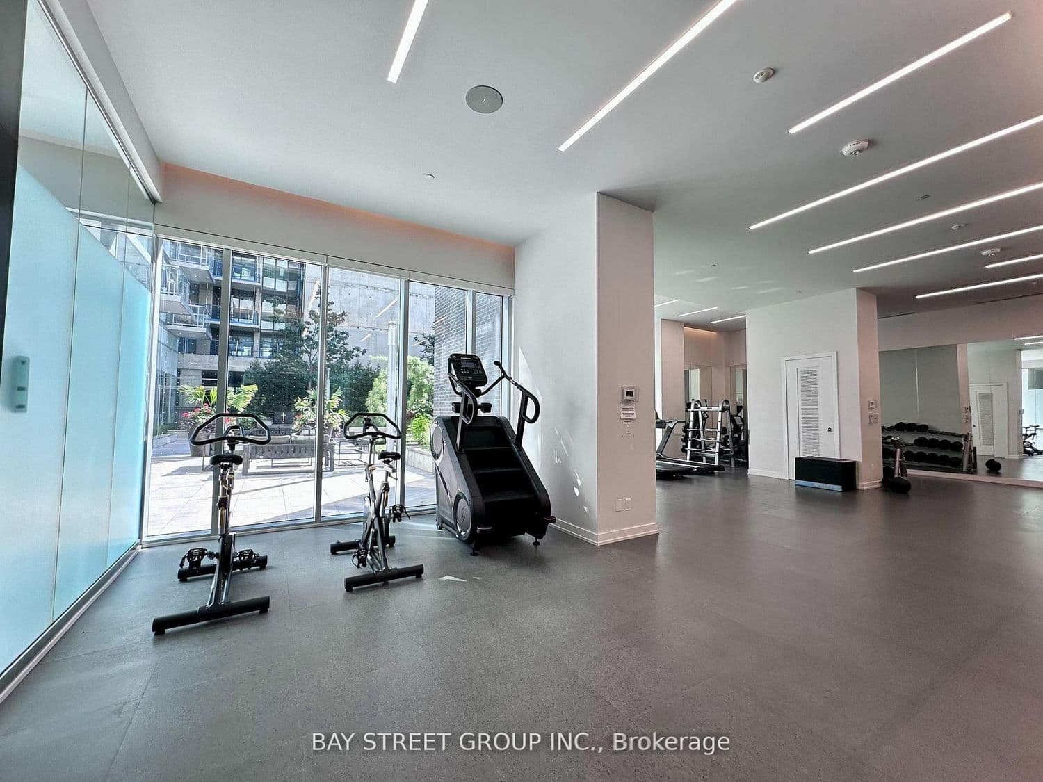 101 erskine Avenue, Unit 1106 thumbnail 11