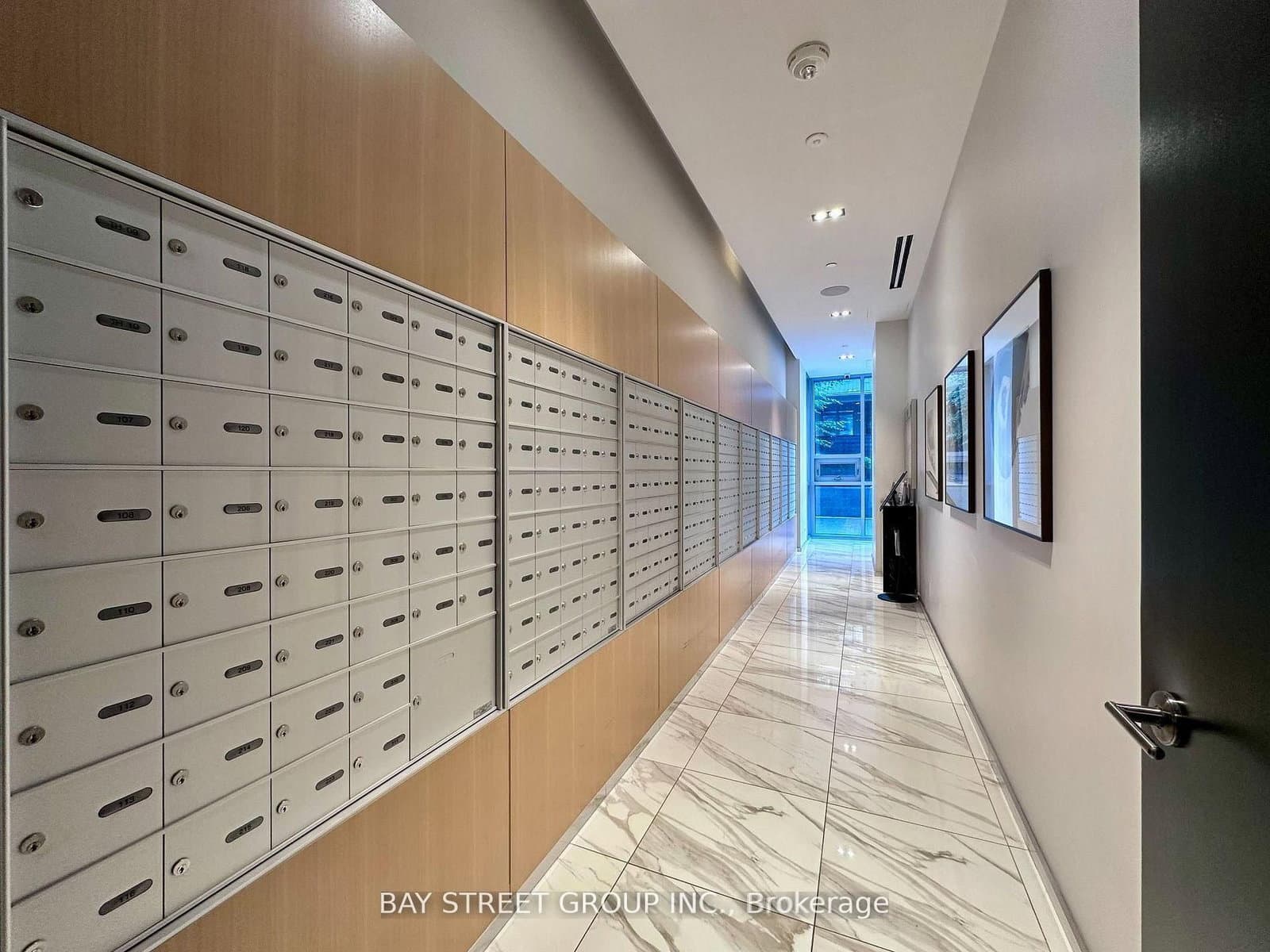 101 erskine Avenue, Unit 1106 thumbnail 14