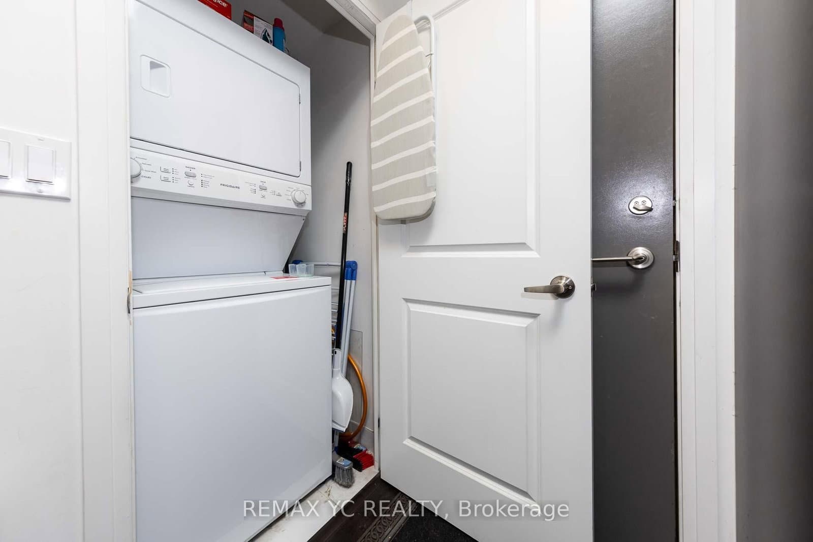 35 Hayden Street, Unit 1204 thumbnail 20