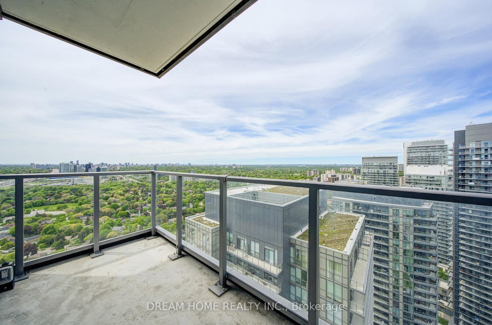 32 Forest Manor Road, Unit 2902 thumbnail 32