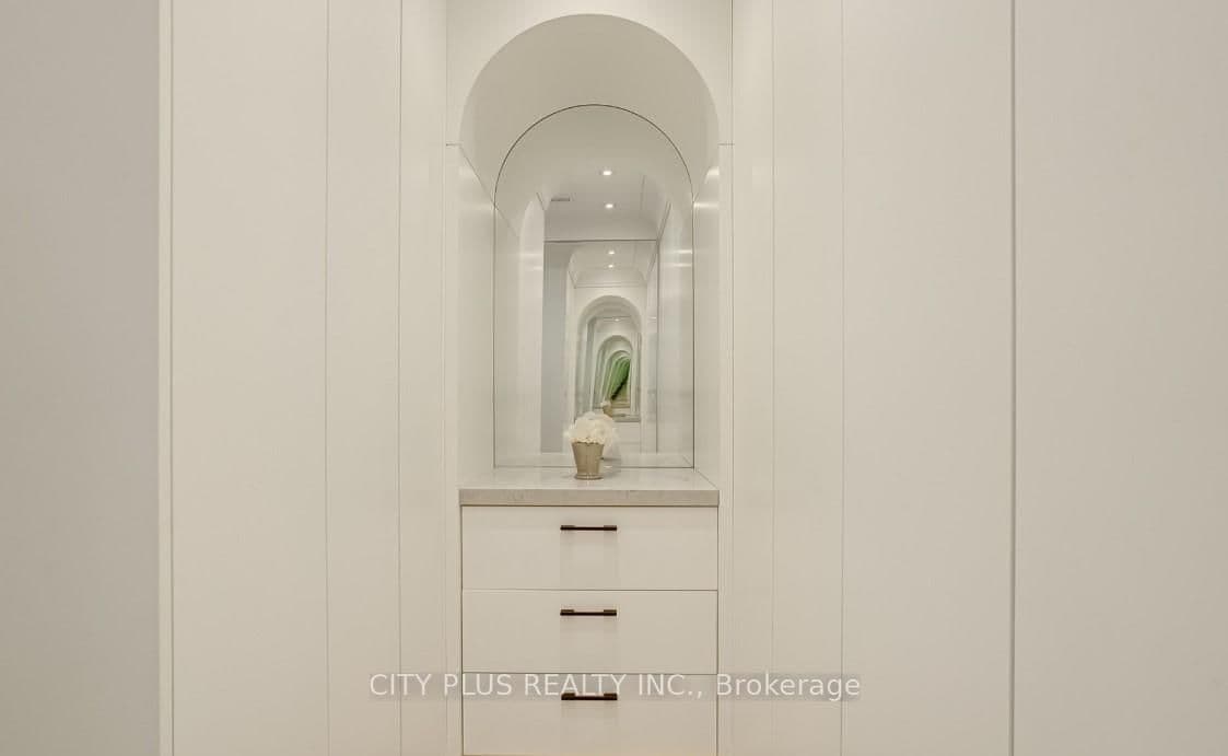 119 Glengrove Avenue W thumbnail 15