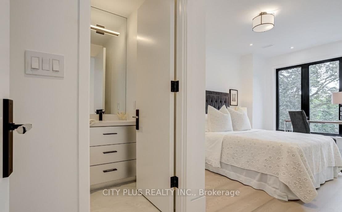 119 Glengrove Avenue W thumbnail 17