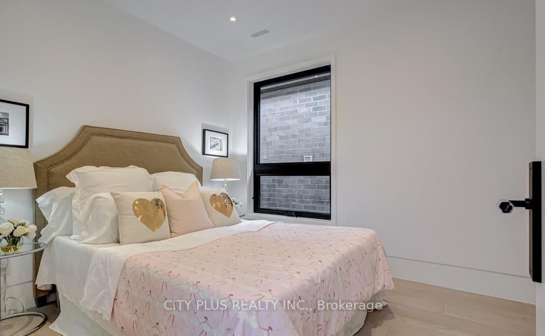 119 Glengrove Avenue W thumbnail 19