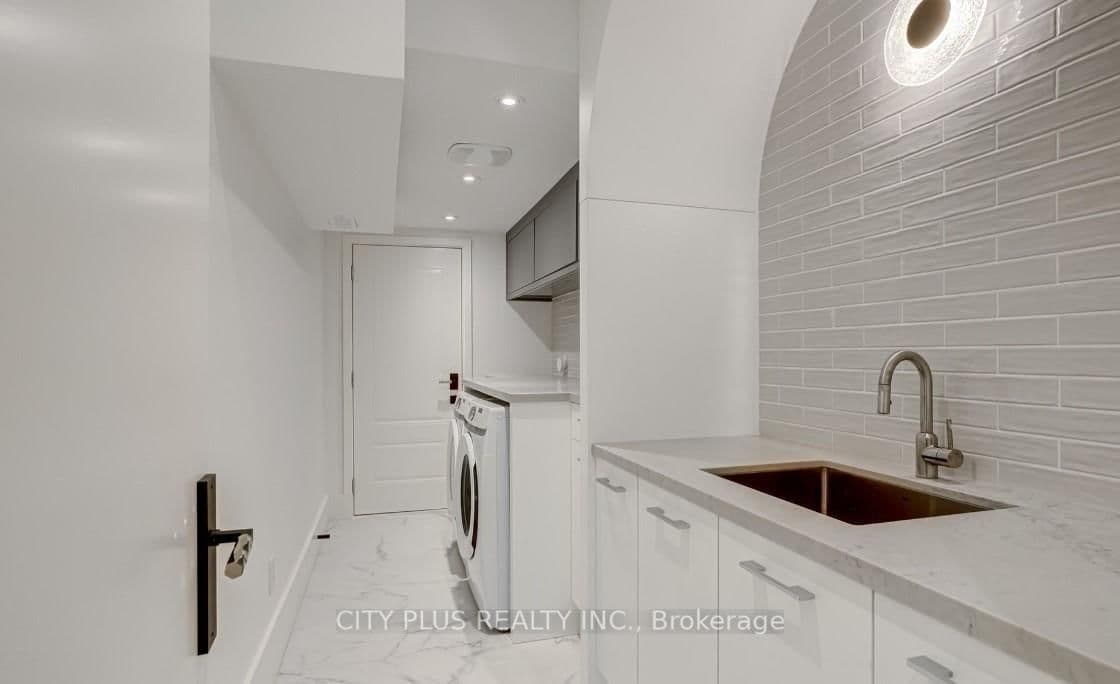 119 Glengrove Avenue W thumbnail 24