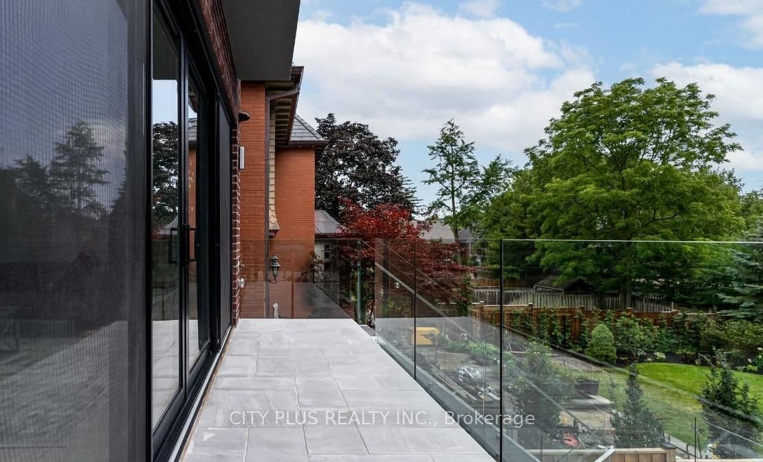 119 Glengrove Avenue W thumbnail 28