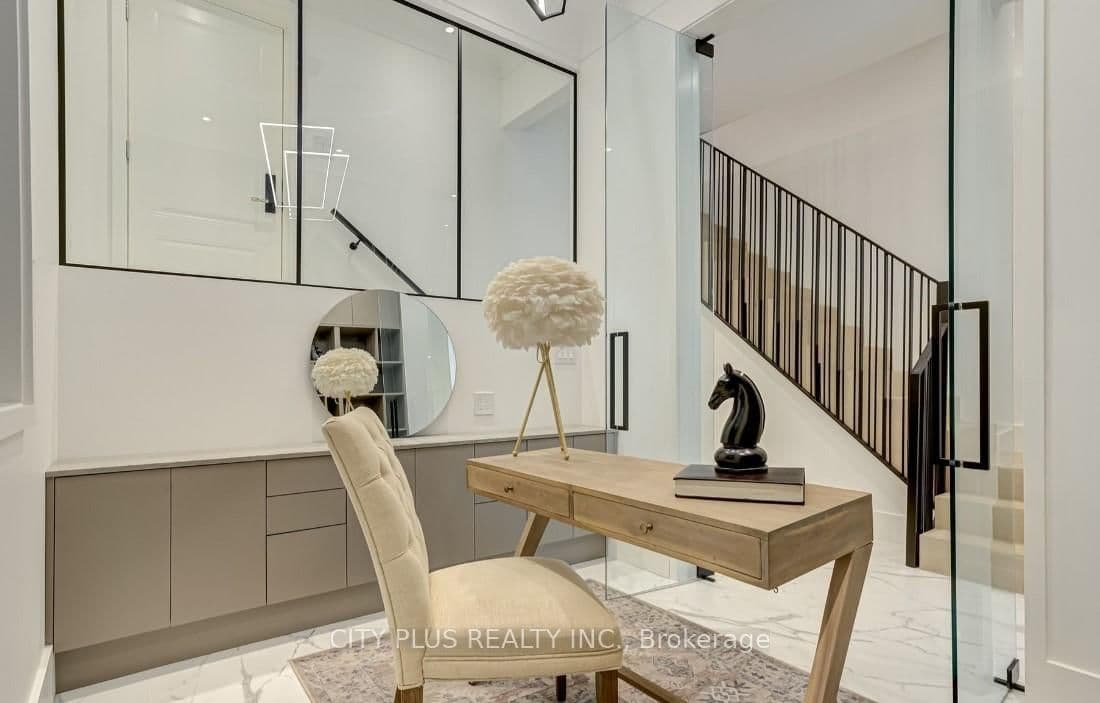 119 Glengrove Avenue W thumbnail 9