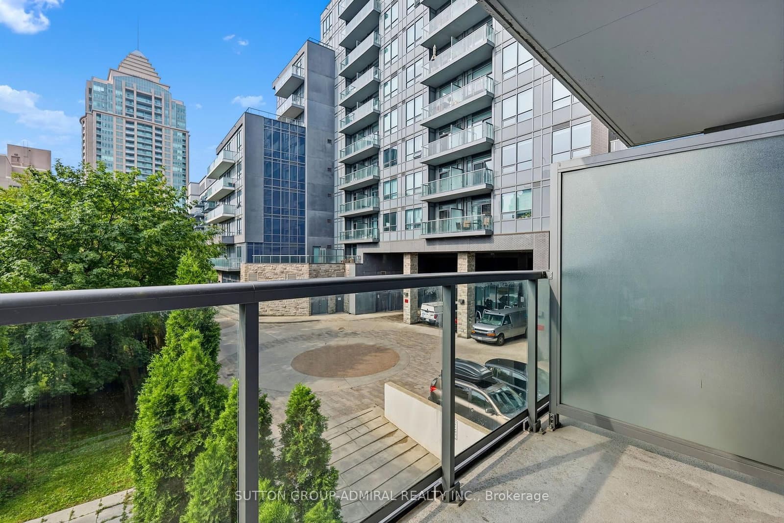 7 Kenaston Gardens, Unit 124 thumbnail 9