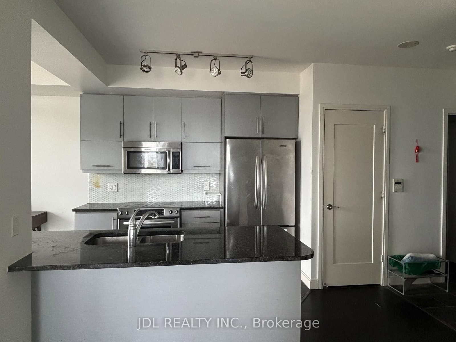 825 Church Street, Unit 2202 thumbnail 9