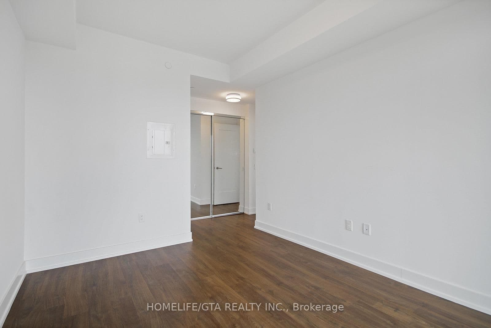 30 Inn On The Park Drive, Unit 2104 thumbnail 22