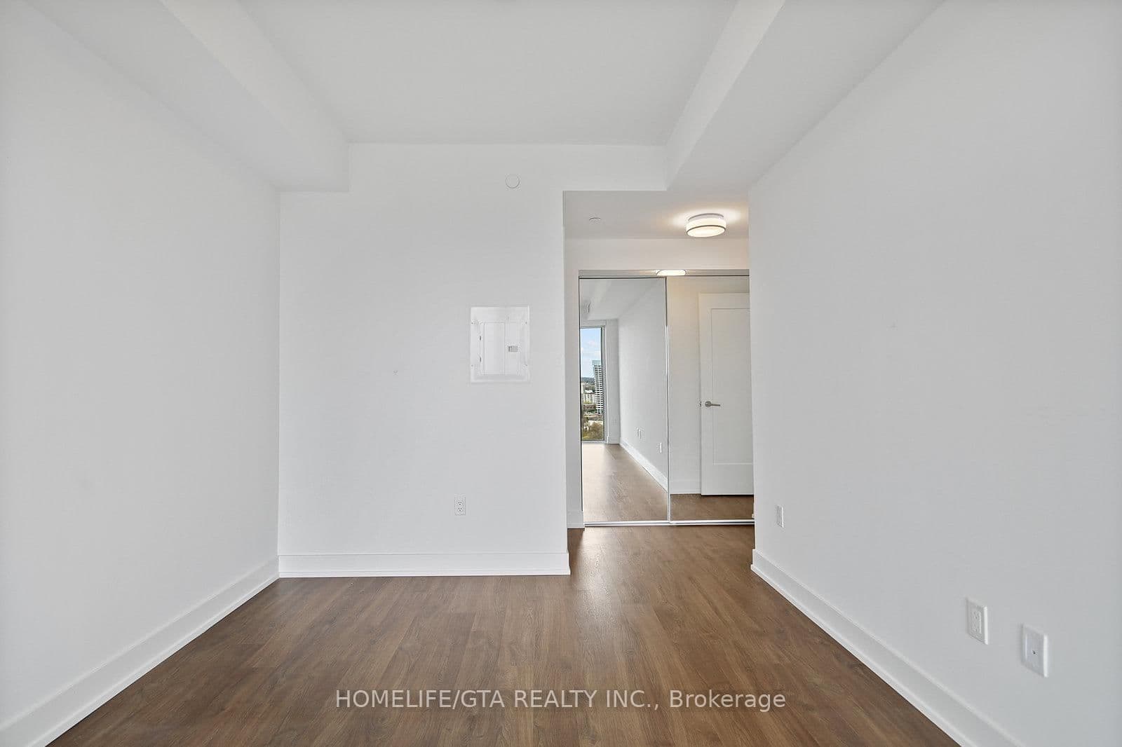 30 Inn On The Park Drive, Unit 2104 thumbnail 23
