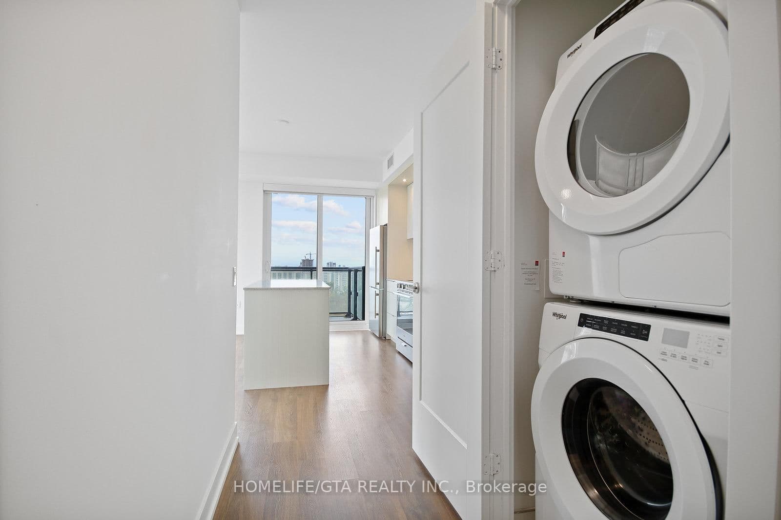 30 Inn On The Park Drive, Unit 2104 thumbnail 29